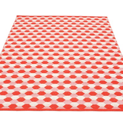 Pappelina Dana Large Rug - Coral Red